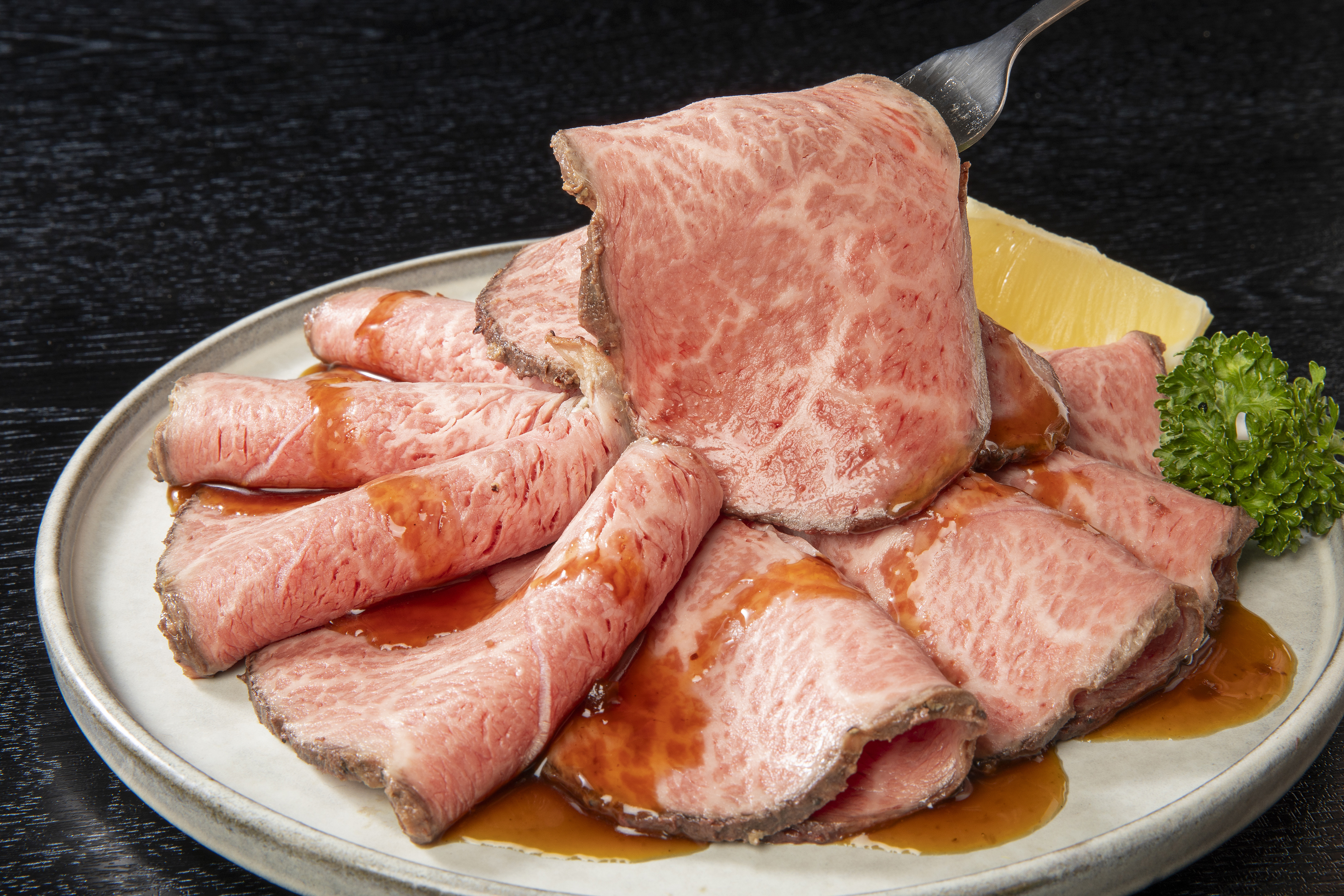 【肉の日限定大特価！】国産げんさん牛自家製ローストビーフ250ｇ