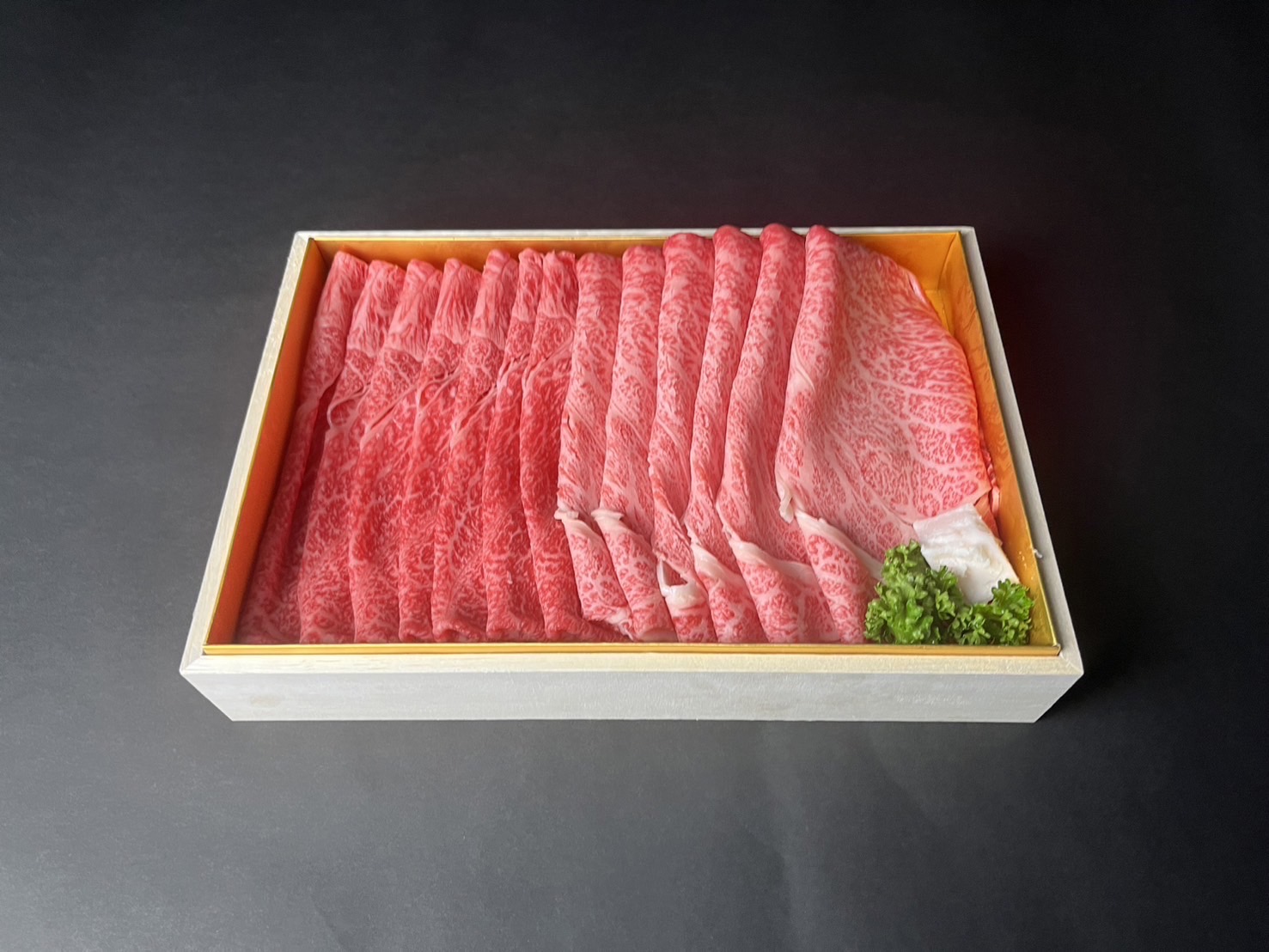 【2025中元・夏ギフト】近江牛A5ランク　厳選霜降ロースと赤身肉の食べ比べ　すき焼き用セット