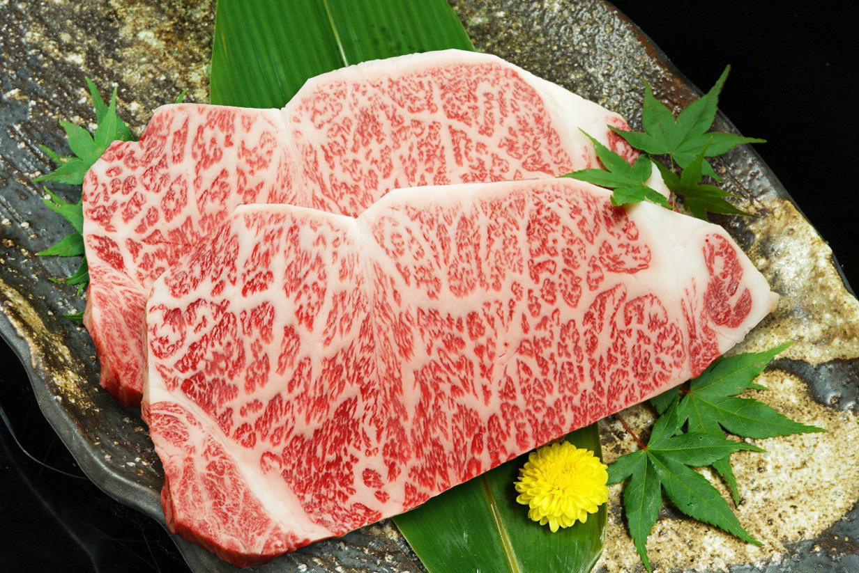 【第72回近畿東海北陸連合肉牛共進会 優秀賞一席受賞牛】 げんさん谷口牧場 滋賀県産近江牛霜降サーロインステーキ(1枚約180g×2枚)